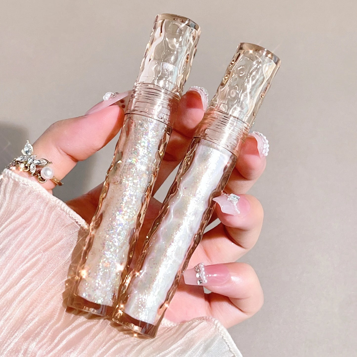 Sparkling Pearlescent Liquid Eyeshadow