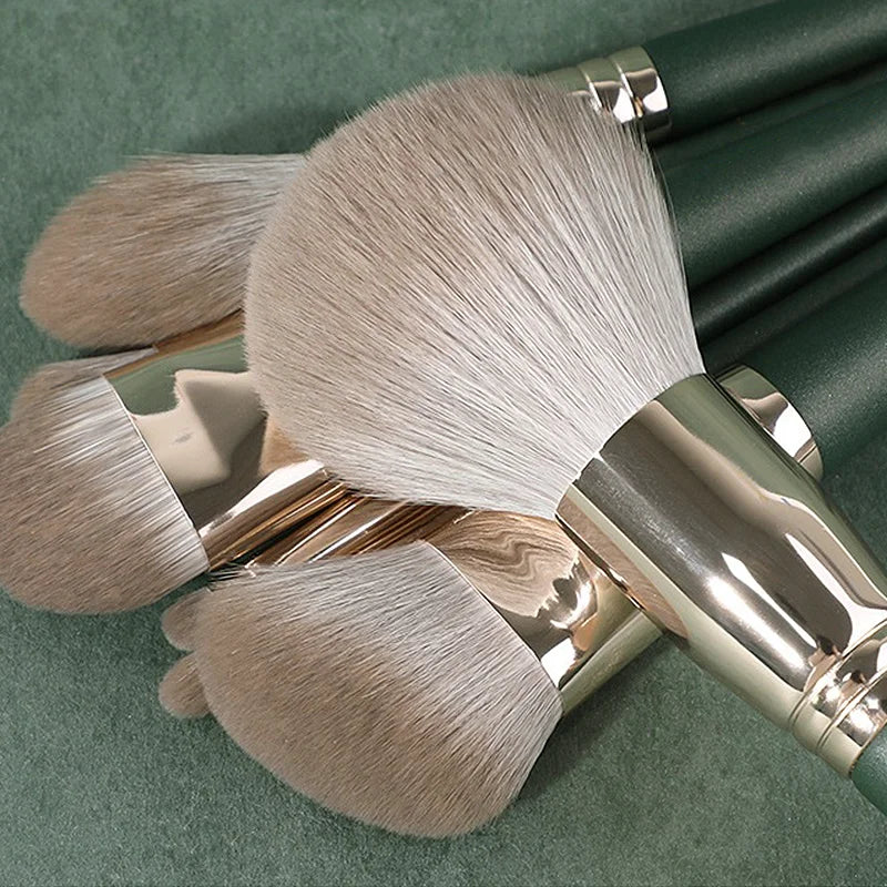 JTFIL Green Makeup Brush Set - Powder Eye Shadow and Blush Tools
