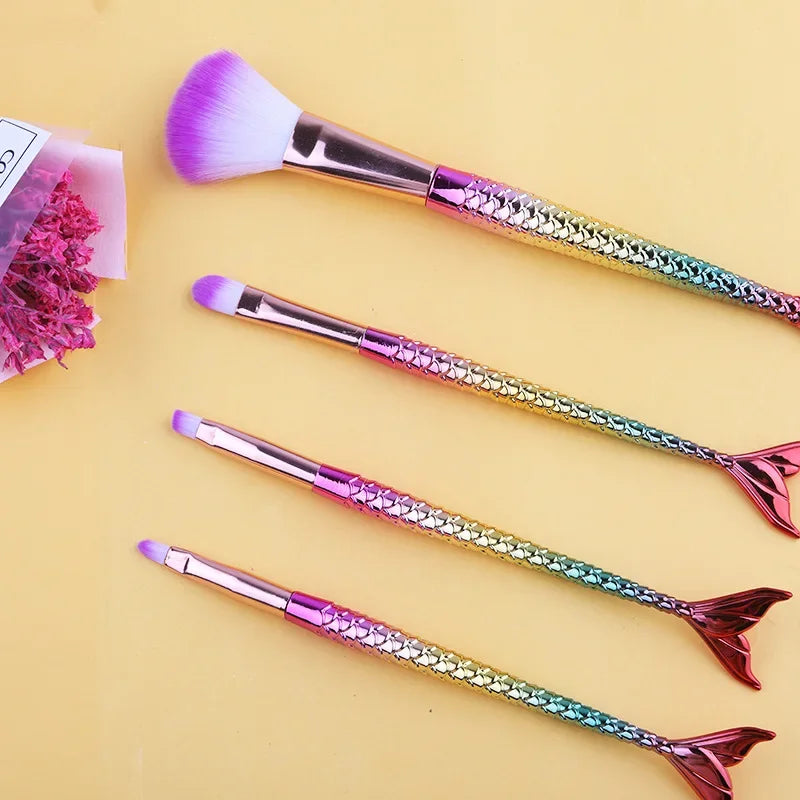 4-Piece Gradient Mermaid Makeup Brush Kit - Face and Eye Set