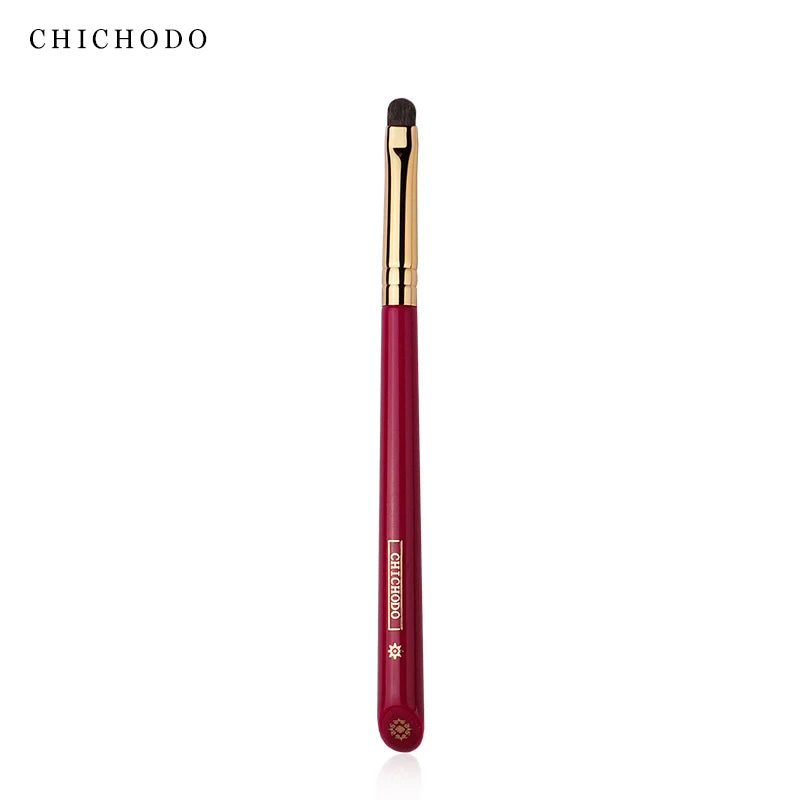CHICHODO Animal Hair Makeup Brush - Wood Handle Beauty Tool