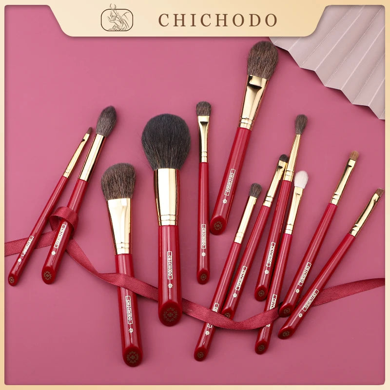 CHICHODO Animal Hair Makeup Brush - Wood Handle Beauty Tool
