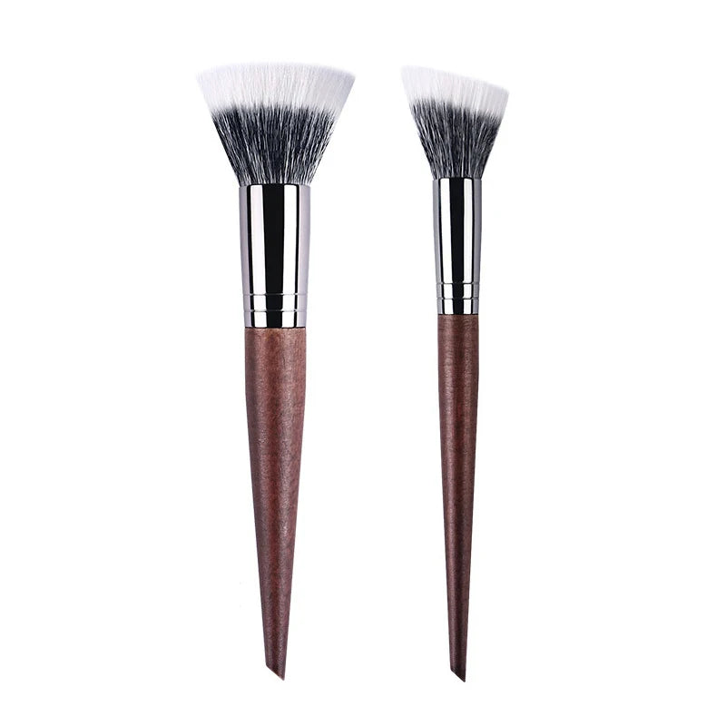Natural Wood Goat Hair Stippling Brush - Powder and Contour Tool