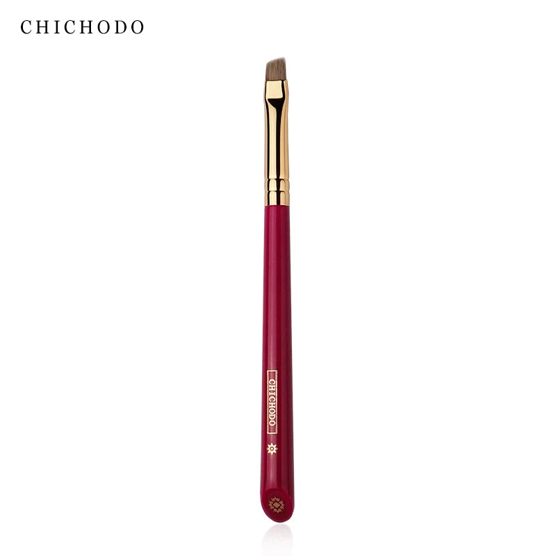 CHICHODO Animal Hair Makeup Brush - Wood Handle Beauty Tool
