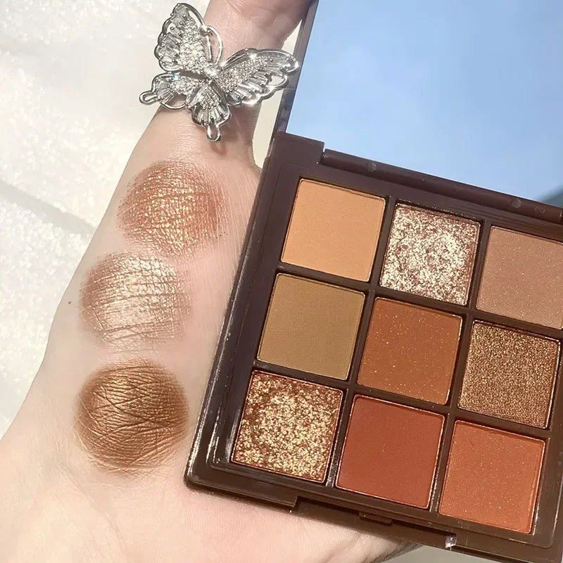 9-Color Glitter Eyeshadow Palette - Smokey Cool-Tone Makeup